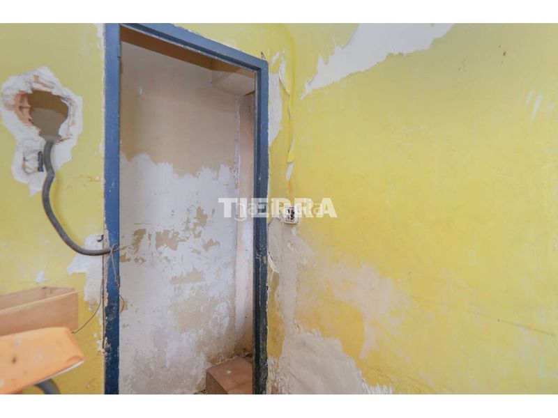 Foto d2e62b7a-f30b-42d8-9186-ee411b923c85. Casa aparellada a Yecla