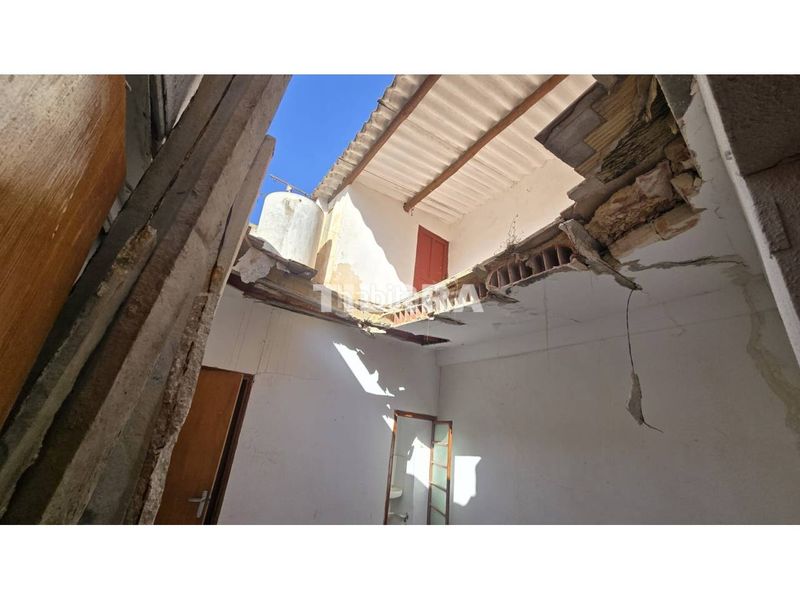 Foto 40d46bbe-6f7c-47d9-8767-6dacbdecf451. Casa aparellada a Yecla