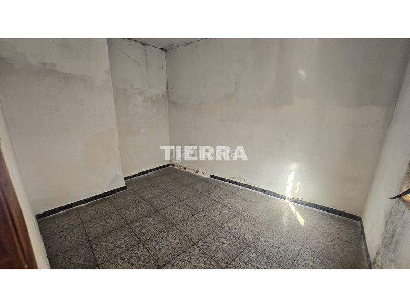 Foto a7f16077-f36c-4a76-b035-69e987d35303. Casa aparellada a Yecla