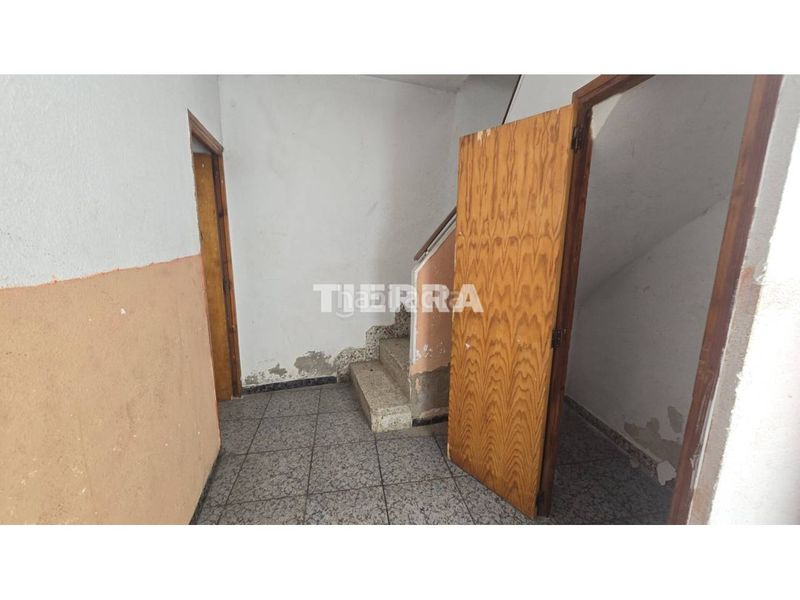 Foto d2695237-8d81-46a2-b006-930ef0406033. Casa aparellada a Yecla