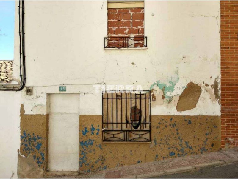 Foto 198e0fc5-7c86-4055-9496-c1147026b5d7. Casa aparellada a Yecla