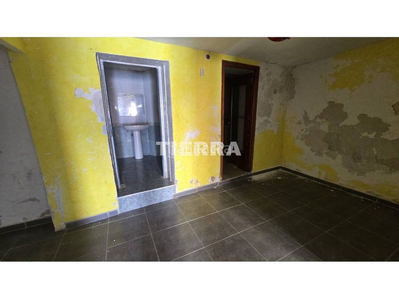 Foto a3f53b37-f2e4-4006-8bbf-73c41ed407ed. Casa aparellada a Yecla