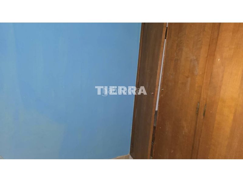 Foto b090f0f0-cf77-4d40-8057-cbb79be25b0b. Casa aparellada a Yecla