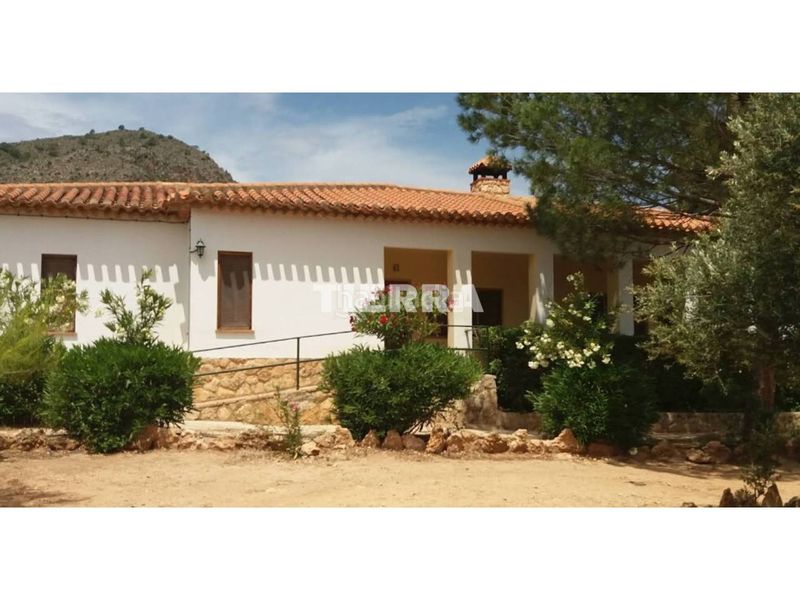 Foto b54717ad-5599-40b1-bc7b-0368b7a24344. Edifici a Socovos