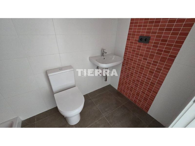 Foto 6ec98541-7912-47ae-b869-cd2507467e27. Pis amb aparcament a Alcantarilla