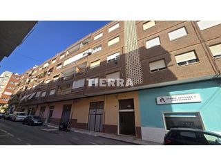Etagenwohnung  Calle paco corbalán. Cesión de remate en yecla