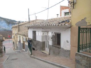 Casa a schiera  Calle navas de tolosa. Venta de townhouse en cieza