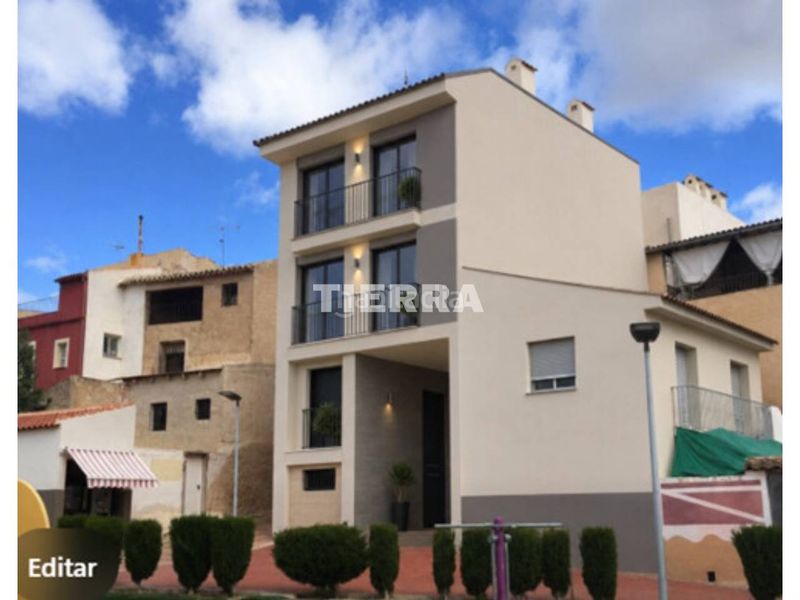 Foto d488e7fd-ead5-4481-9d85-4cc85bca199c. Edificio in Ricote