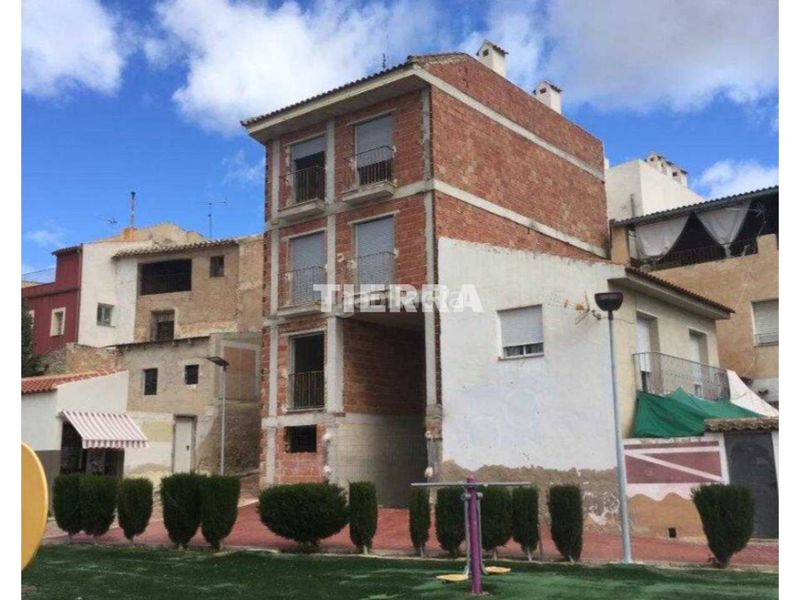 Foto fb4f3182-2655-4c6e-9652-c17978426110. Edificio in Ricote