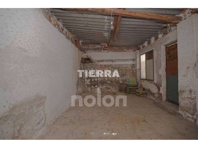 Foto 829d8c2f-a65a-41ef-9ac3-100b88a8692e. Casa amb aparcament a Ceutí