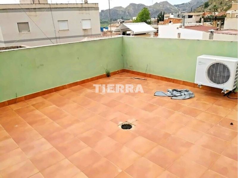 Foto f9e4c6f1-d8b7-4d62-8d24-063f97d68545. Casa adossada a Ulea