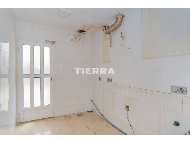 Foto 5d75c743-4de9-479d-b5f9-ce12d078614a. Pis a Alcantarilla