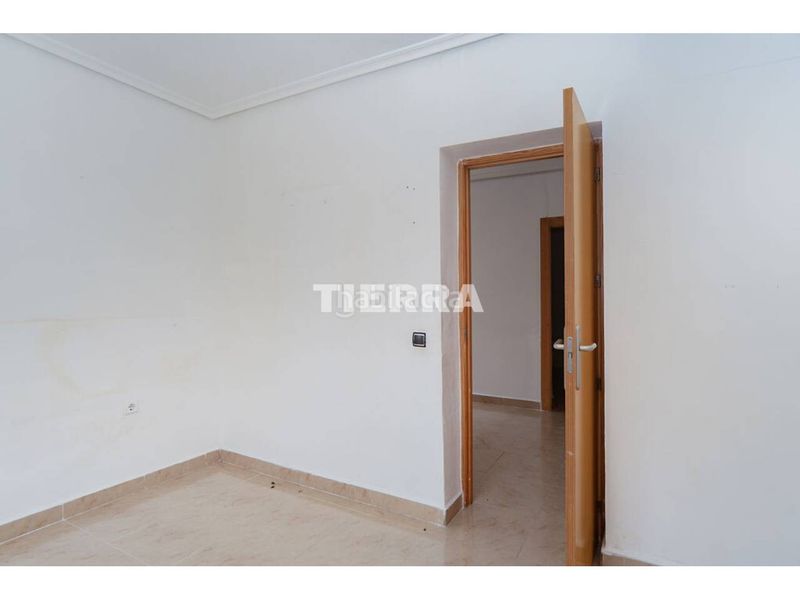 Foto eebfac41-cb99-41e6-b8a3-f642a93a4866. Pis a Alcantarilla