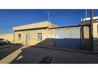 House in Calle Los Ojos