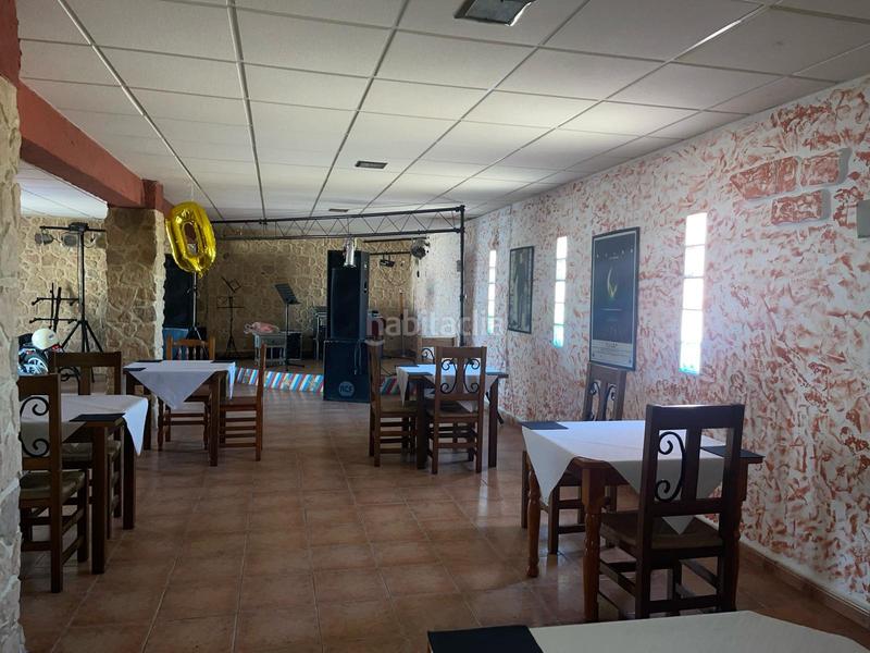 Foto 0b120c2e-5bea-4181-84e6-41ead9436e4b. Edificio en cv-83 9 en Monòver