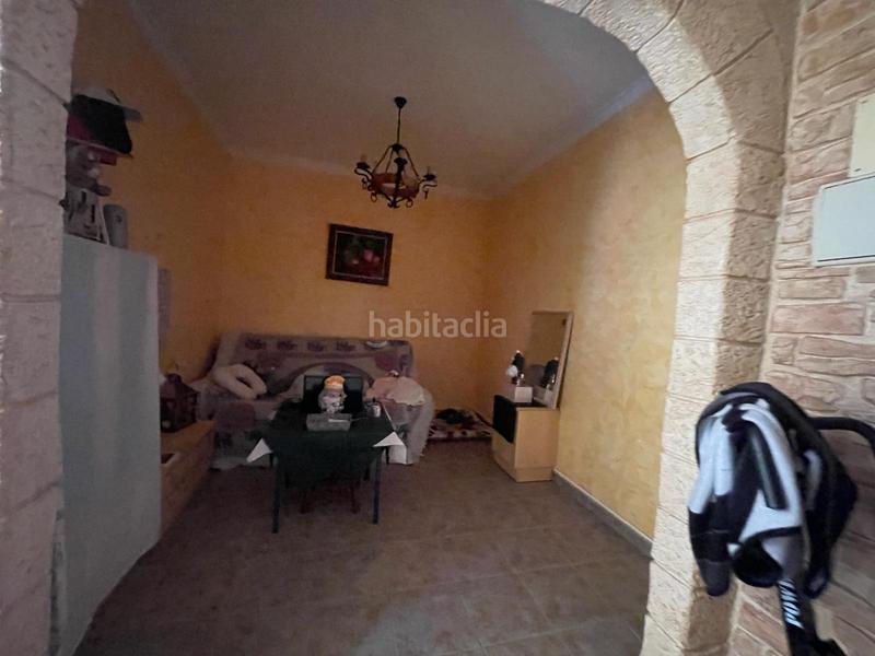 Foto da21a33d-b39e-4c60-9a15-0a591c6fc024. Edificio en cv-83 9 en Monòver