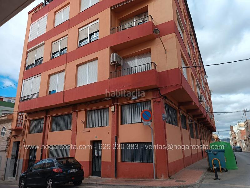 Foto e6b9a382-c848-44a2-9a47-4eb274ad0ab5. Local comercial en calle san bartolomé 20 local en Villena