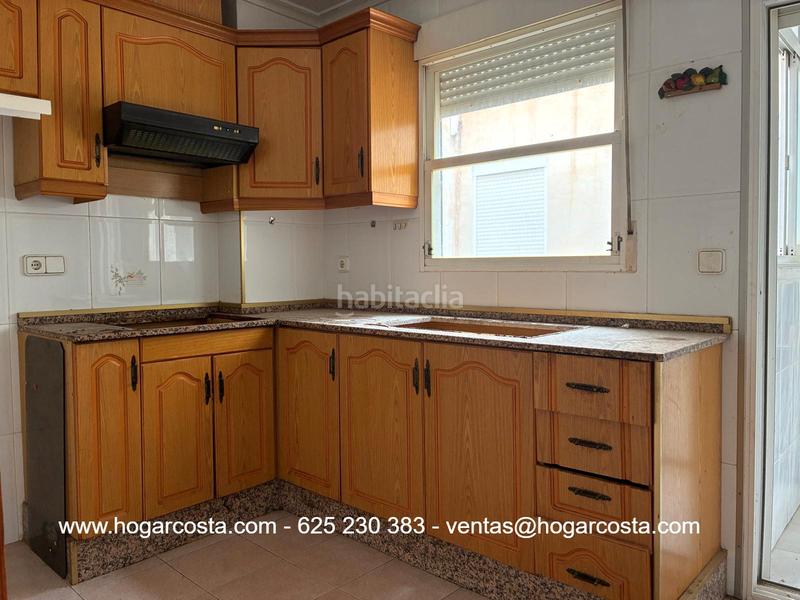 Foto 7a8ea9f6-6765-46a8-922b-5ad3ab418558. Flat in carrer verge de la salut 42 in Crevillente