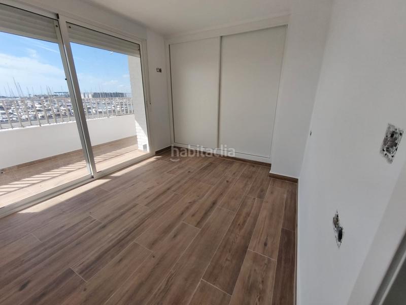 Foto b2b3f7b7-3763-483a-a5e3-cff43367acfb. Appartement dans pasaje granada 5 dans Centro Santa Pola