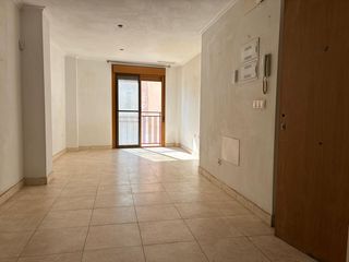 Appartamento in Calle josé mirambell 11. Ref. h-149 piso con ascensor en monforte del cid