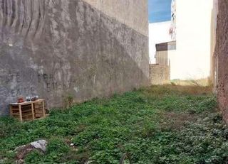 Wohngrundstück  Calle de la diagonal 22. Suelo urbano consolidado en el barrio de san blas de alicante.