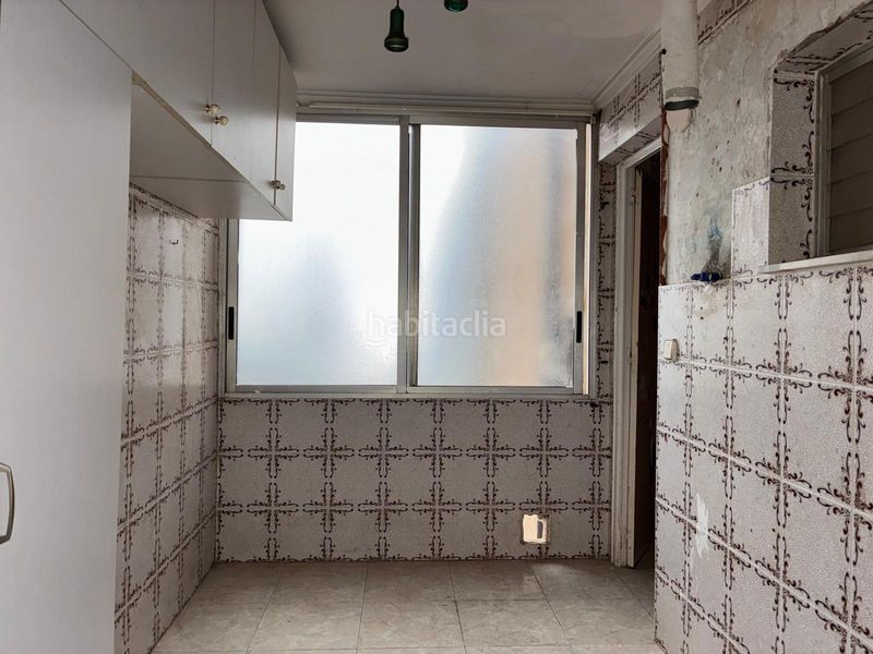 Foto c02b5cff-092b-4e15-8504-6490ca97534b. Pis a calle olegario domarco seller 89 a Carrús Este Elche / Elx