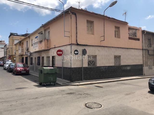 Foto 04cf843e-ff29-4e6e-852f-feaa257d5e1a. Casa a calle leon 23 a Petrer