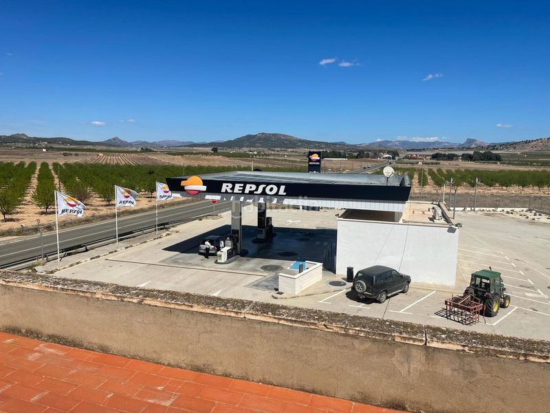 Foto 08a4d897-a419-45ee-9ae5-6a84411d1e9b. Edifici a manya el 22 a Monòver
