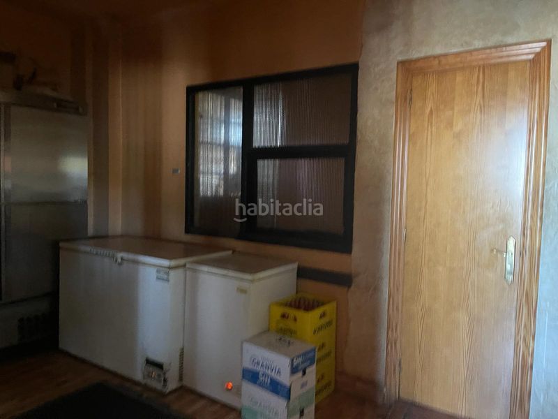 Foto 6cea93ff-f14a-436f-83c5-320974386f2f. Edifici a manya el 22 a Monòver