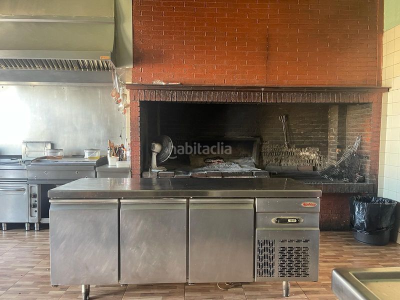 Foto a9127655-7723-44a3-b8b8-667a28ac0441. Edifici a manya el 22 a Monòver