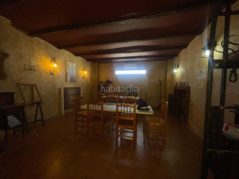 Foto c2a4475a-02e2-42a6-a2bf-574a37724a0c. Edifici a manya el 22 a Monòver