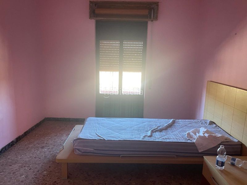Foto dfe8f984-225b-437f-bf65-dc7de758e0b1. Edifici a manya el 22 a Monòver