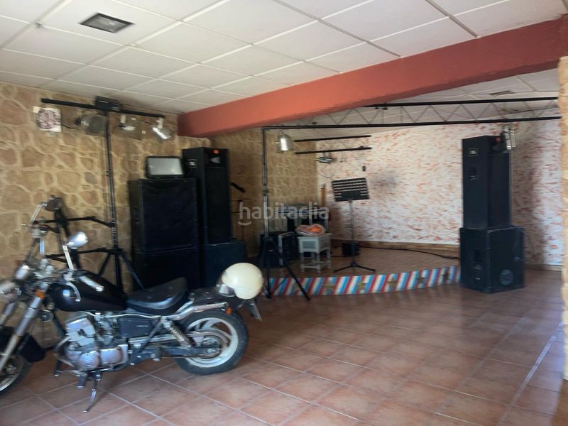 Foto e25e38d9-5240-48e8-9bcf-aaa0fee089bf. Edifici a manya el 22 a Monòver