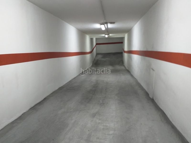 Foto db2b4216-7622-4860-ba66-259c5e943f1c. Aparcament cotxe a calle de murillo 11 a Petrer