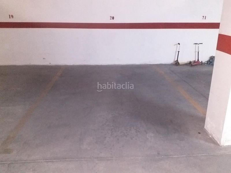Foto e5ba7015-7163-4ea1-876a-a998d78651cf. Aparcament cotxe a calle de murillo 11 a Petrer