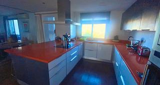 Appartement à Calle móstoles 8. Enorme piso frente a la rambla con garaje