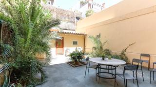 Ground floor  Carrer de ravella. Tres torres - junto mandri
