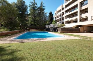 Pis  Avinguda de pedralbes. Casa pedralbes