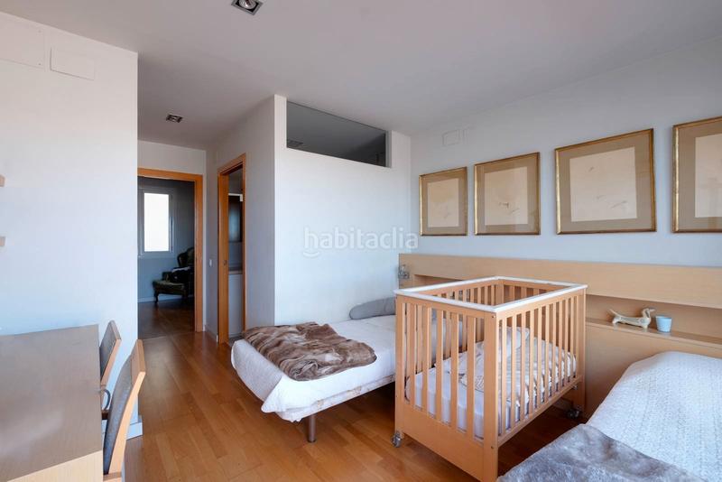 Foto 45aac9ec-759d-4a6b-bc74-2e0c9da52bde. Pis amb xemeneia calefacció aparcament a Sarrià Barcelona