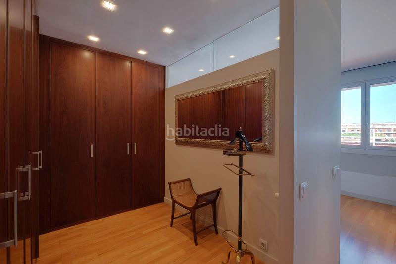 Foto 78249fad-c4d7-44fe-8b8a-70ab09bfe79f. Pis amb xemeneia calefacció aparcament a Sarrià Barcelona