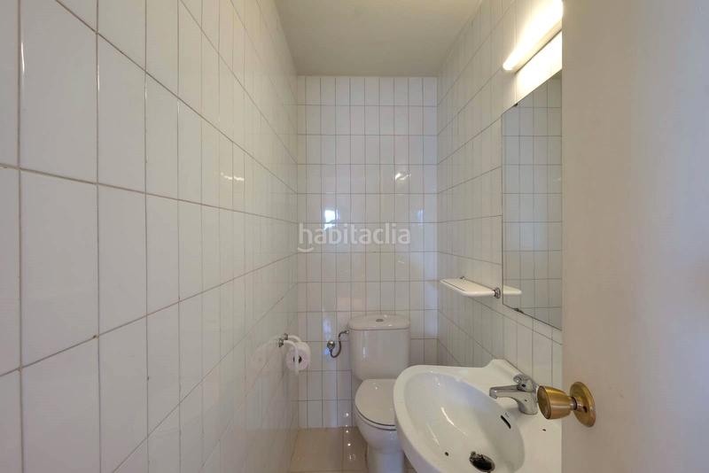 Foto 80417fc7-a5f0-4c5c-9824-bacfb15dccef. Pis amb xemeneia calefacció aparcament a Sarrià Barcelona