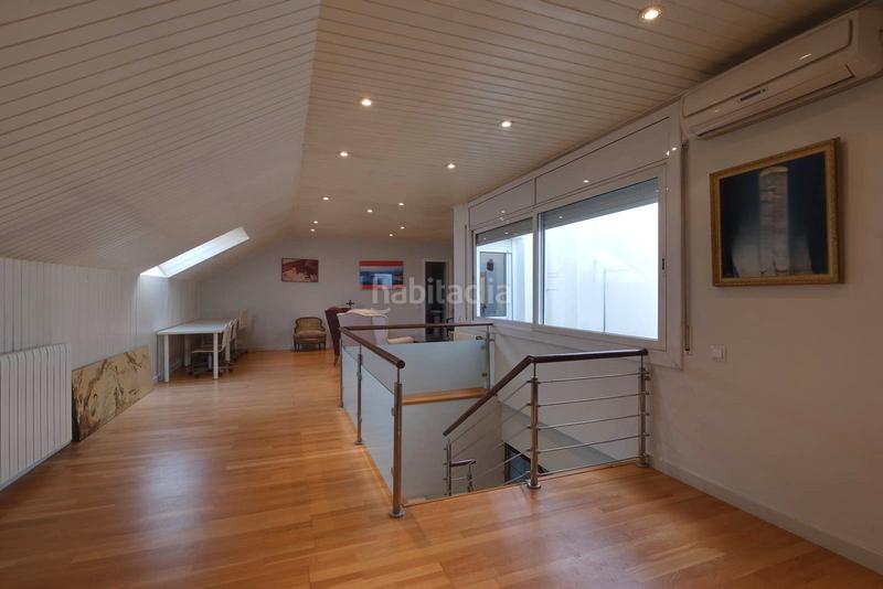 Foto d58a2a6b-2a10-4aee-bbb4-81867822d764. Pis amb xemeneia calefacció aparcament a Sarrià Barcelona