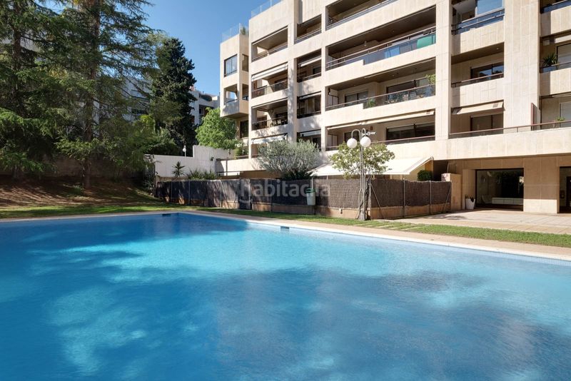 Foto 1b155af3-5a43-4ca3-a842-4d124524ada8. Pis amb calefacció aparcament piscina a Pedralbes Barcelona