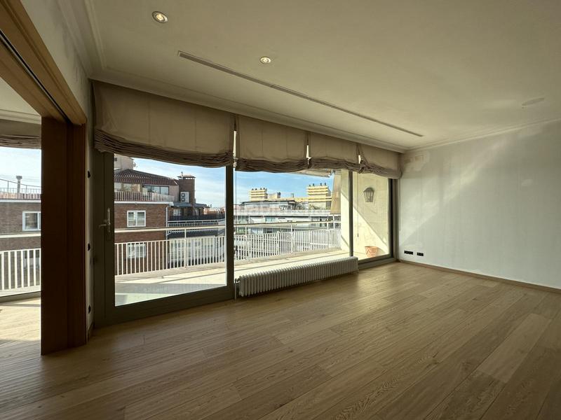 Foto 5854de98-18b3-4695-99d4-c3346a659fac. Etagenwohnung mit heizung parking in Sant Gervasi - Galvany Barcelona