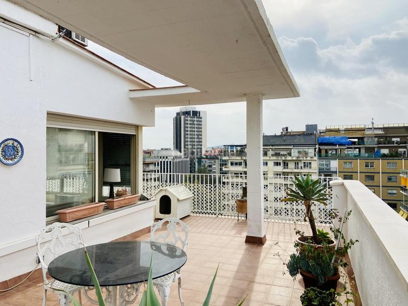 Foto 2b912657-b84e-49eb-97ff-3acbcc57c5e0. Attico con riscaldamento parcheggio in Sant Gervasi - Galvany Barcelona