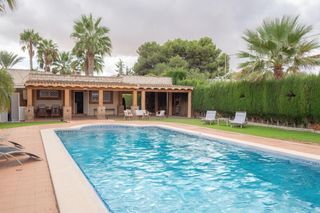 Casa  La aljorra - la aljorra. Todo un lujo es esta fantastica casa en la aljorra, no le falta
