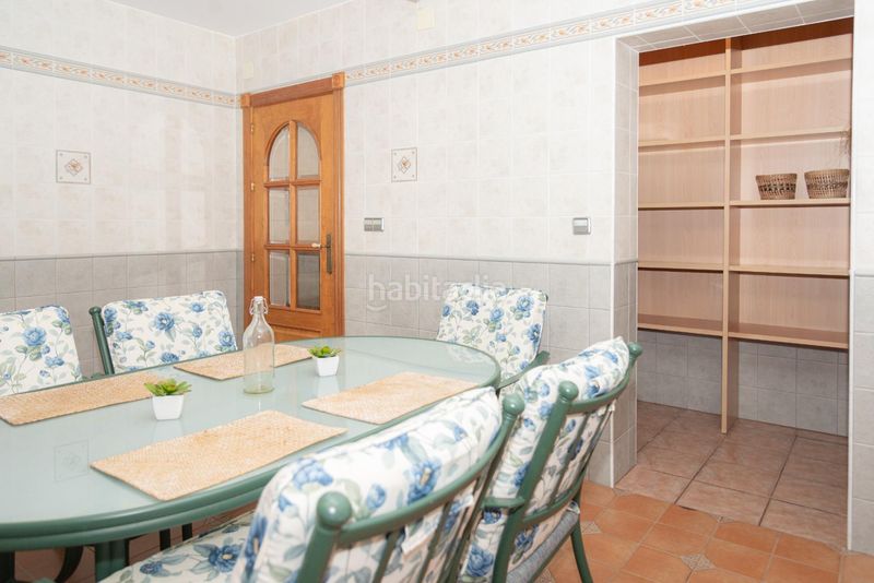 Foto f98b23f0-0acf-452e-9799-cd6987e0bfff. Casa amb aparcament a La Aljorra Cartagena