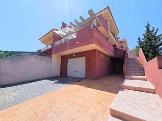 Casa a Los Urrutias. Magnifico tríplex con amplios esteriores en el carmoli