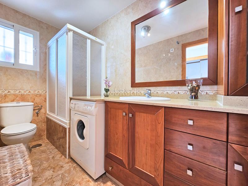 Foto 625cc9dd-caa2-4b02-9beb-420e1908fba1. Etagenwohnung mit parking pool in Centro Alcázares (Los)