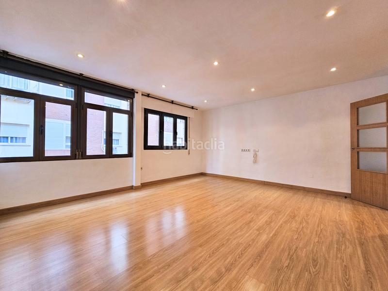 Foto 168ec5a1-4175-4739-9cb7-c2e305f842a9. Pis amb aparcament a Casco Antiguo Cartagena